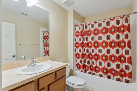 House in Orlando, Florida 4 bedrooms, 251.95 sq.m. № 2166554 - photo 22
