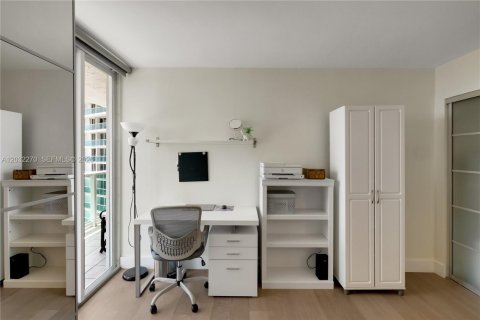 Copropriété à vendre à Sunny Isles Beach, Floride: 2 chambres, 126.07 m2 № 2084861 - photo 20