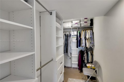 Copropriété à vendre à Sunny Isles Beach, Floride: 2 chambres, 126.07 m2 № 2084861 - photo 30