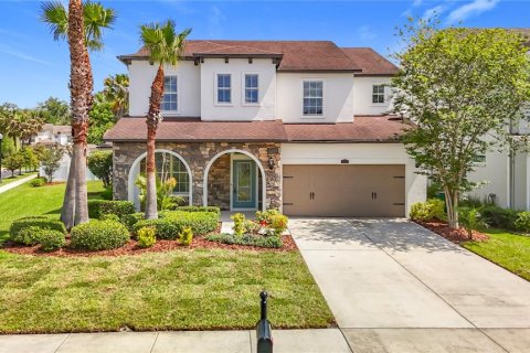 House in Wesley Chapel, Florida 4 bedrooms, 299.24 sq.m. № 2096689 - photo 2