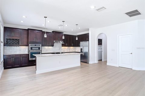 House in Wesley Chapel, Florida 4 bedrooms, 299.24 sq.m. № 2096689 - photo 25