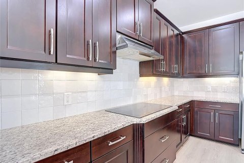 House in Wesley Chapel, Florida 4 bedrooms, 299.24 sq.m. № 2096689 - photo 21