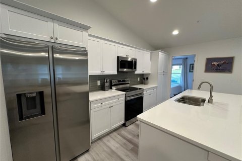 Townhouse in Ocala, Florida 3 bedrooms, 118.36 sq.m. № 1580384 - photo 12