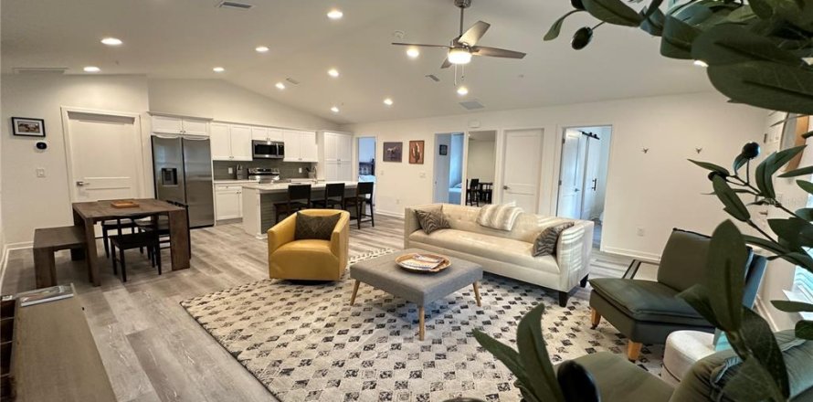 Townhouse in Ocala, Florida 3 bedrooms, 118.36 sq.m. № 1580384