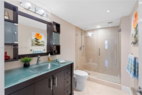 Copropriété à louer à Hallandale Beach, Floride: 2 chambres, 181.62 m2 № 2022018 - photo 18