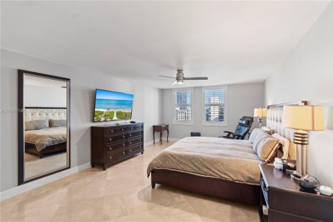 Copropriété à louer à Hallandale Beach, Floride: 2 chambres, 181.62 m2 № 2022018 - photo 21
