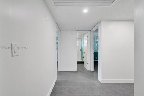 Copropriété à vendre à Davie, Floride: 3 chambres, 117.06 m2 № 2062370 - photo 3