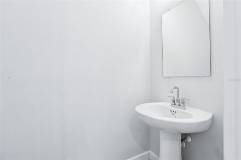 Townhouse in Tampa, Florida 3 bedrooms, 144.65 sq.m. № 1773699 - photo 16
