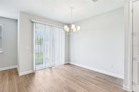 Townhouse in Tampa, Florida 3 bedrooms, 144.65 sq.m. № 1773699 - photo 8