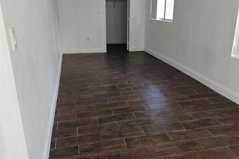 Villa ou maison à vendre à Orlando, Floride: 4 chambres, 147.99 m2 № 1690253 - photo 5