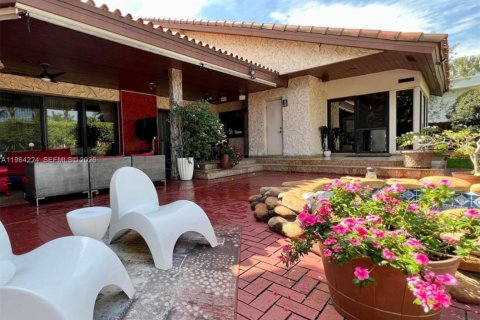 Купить виллу или дом в Халландейл-Бич, Флорида 5 спален, 449.46м2, № 2026242 - фото 16