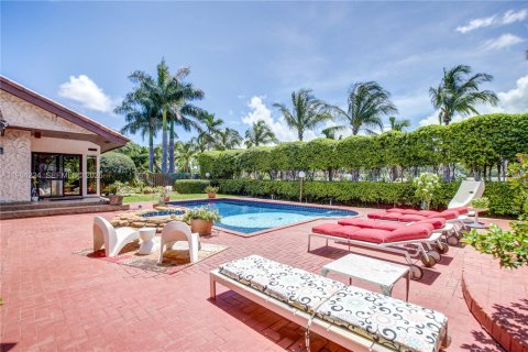 Купить виллу или дом в Халландейл-Бич, Флорида 5 спален, 449.46м2, № 2026242 - фото 7