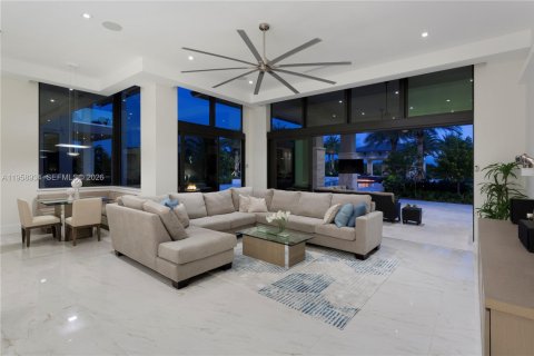 Casa en venta en Southwest Ranches, Florida, 6 dormitorios, 743.22 m2 № 2021088 - foto 19