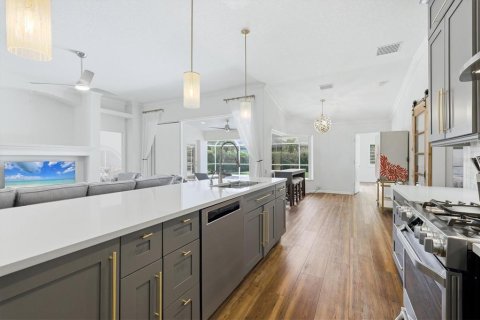 Купить виллу или дом в Лейквуд Ранч, Флорида 8 комнат, 207.73м2, № 2151784 - фото 5