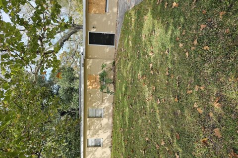 House in Jacksonville, Florida 3 bedrooms, 127.46 sq.m. № 832105 - photo 1