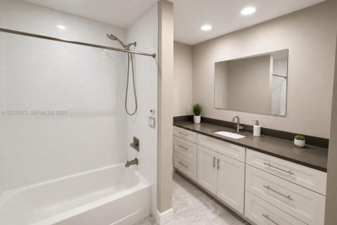 Casa en alquiler en Oakland Park, Florida, 3 dormitorios, 166.02 m2 № 2084991 - foto 4