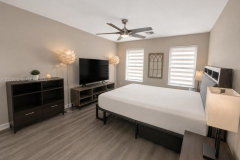 Casa en alquiler en Oakland Park, Florida, 3 dormitorios, 166.02 m2 № 2084991 - foto 6