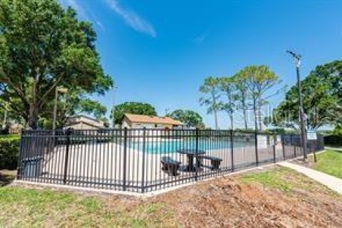 Townhouse in Orlando, Florida 3 bedrooms, 106.74 sq.m. № 2279805 - photo 4