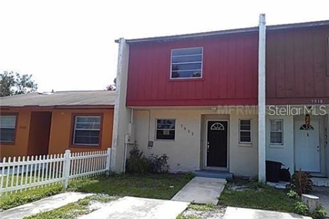 Townhouse in Orlando, Florida 3 bedrooms, 106.74 sq.m. № 2279805