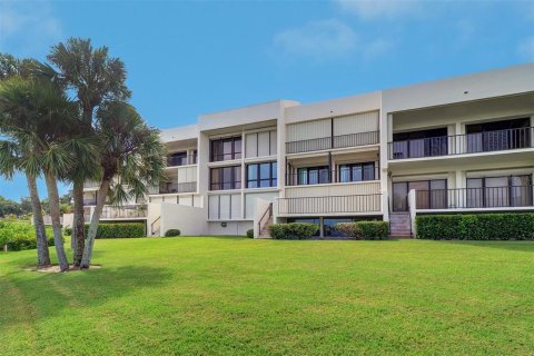Condo in Belleair, Florida, 2 bedrooms  № 1517981 - photo 3
