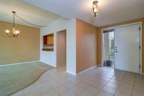 Condo in Belleair, Florida, 2 bedrooms  № 1517981 - photo 4