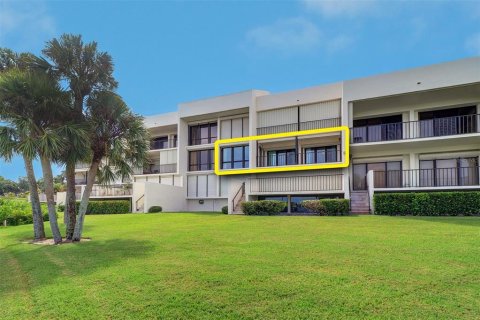 Condo in Belleair, Florida, 2 bedrooms  № 1517981 - photo 2