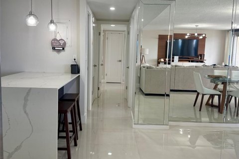 Купить кондоминиум в Дейтона-Бич, Флорида 4 комнаты, 118.45м2, № 2099280 - фото 17