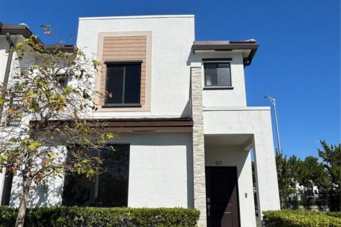 Villa ou maison à louer à Miami, Floride: 3 chambres, 122.63 m2 № 1972225 - photo 1