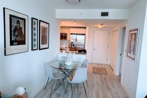 Copropriété à louer à Miami, Floride: 45.06 m2 № 2046228 - photo 11