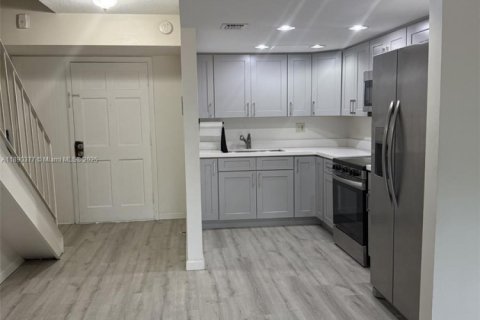 Copropriété à louer à Miami, Floride: 1 chambre, 85.66 m2 № 1946916 - photo 9