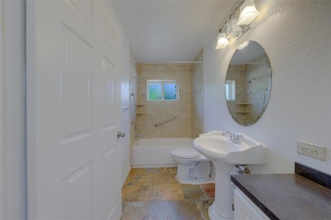 Villa ou maison à vendre à Saint Petersburg, Floride: 2 chambres, 103.49 m2 № 2420231 - photo 19
