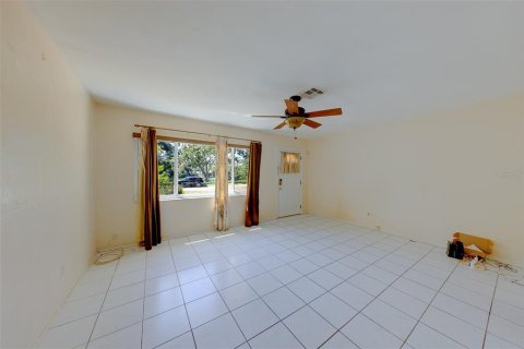 Villa ou maison à vendre à Saint Petersburg, Floride: 2 chambres, 103.49 m2 № 2420231 - photo 5