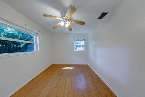 Villa ou maison à vendre à Saint Petersburg, Floride: 2 chambres, 103.49 m2 № 2420231 - photo 15