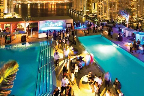 Condominio en alquiler en Miami, Florida, 2 dormitorios, 114.92 m2 № 2353582 - foto 19