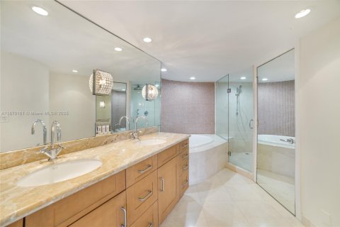 Снять в аренду кондоминиум в Форт-Лодердейл, Флорида 2 спальни, 196.58м2, № 1979443 - фото 12