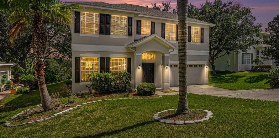 Villa ou maison à Clermont, Floride 4 chambres, 245.35 m2 № 2225213
