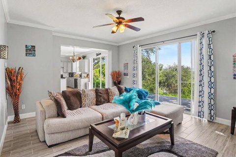 Villa ou maison à vendre à Clermont, Floride: 4 chambres, 245.35 m2 № 2225213 - photo 6