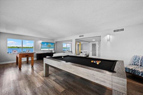 Copropriété à louer à Palm Beach, Floride: 2 chambres, 108.14 m2 № 2386946 - photo 19