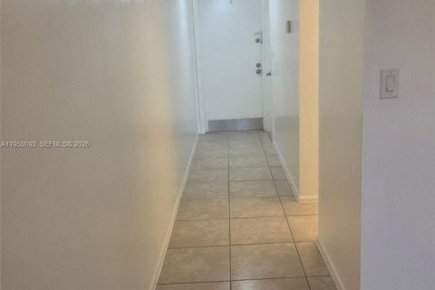 Снять в аренду кондоминиум в Тамарак, Флорида 1 спальня, 69.68м2, № 2005745 - фото 15