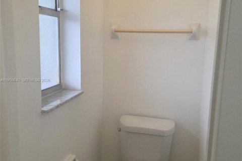 Снять в аренду кондоминиум в Тамарак, Флорида 1 спальня, 69.68м2, № 2005745 - фото 5