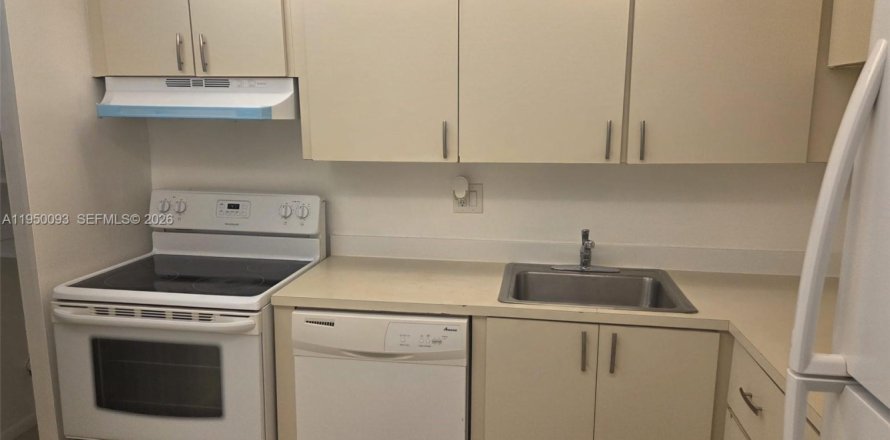 Кондоминиум с 1 спальней в Тамарак, Флорида № 2005745