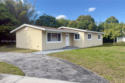Villa ou maison à Fort Lauderdale, Floride 3 chambres, 111.76 m2 № 2051620