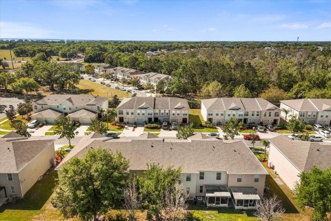 Townhouse in Kissimmee, Florida 3 bedrooms, 158.21 sq.m. № 1592928 - photo 4