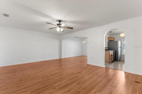 Townhouse in Kissimmee, Florida 3 bedrooms, 158.21 sq.m. № 1592928 - photo 19