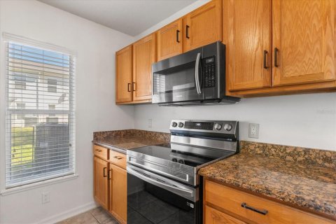 Townhouse in Kissimmee, Florida 3 bedrooms, 158.21 sq.m. № 1592928 - photo 24