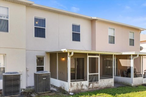 Townhouse in Kissimmee, Florida 3 bedrooms, 158.21 sq.m. № 1592928 - photo 27