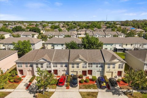 Townhouse in Kissimmee, Florida 3 bedrooms, 158.21 sq.m. № 1592928 - photo 3
