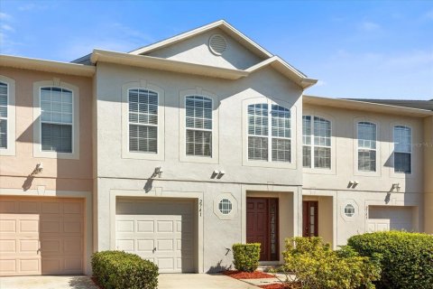 Townhouse in Kissimmee, Florida 3 bedrooms, 158.21 sq.m. № 1592928 - photo 1