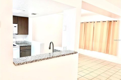 Adosado en alquiler en Davenport, Florida, 3 dormitorios, 168.25 m2 № 1833560 - foto 7