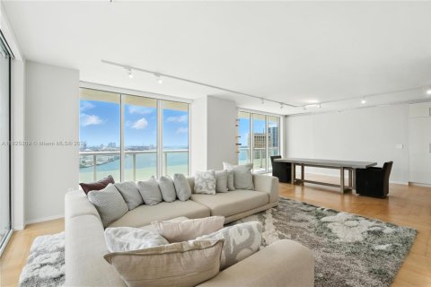 Copropriété à vendre à Miami, Floride: 3 chambres, 166.2 m2 № 1938476 - photo 2